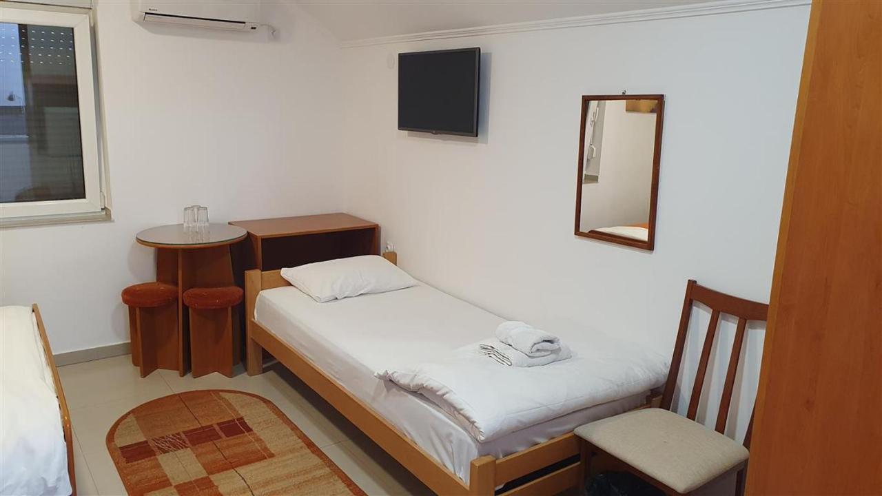 Rooms Gat Суботица Экстерьер фото