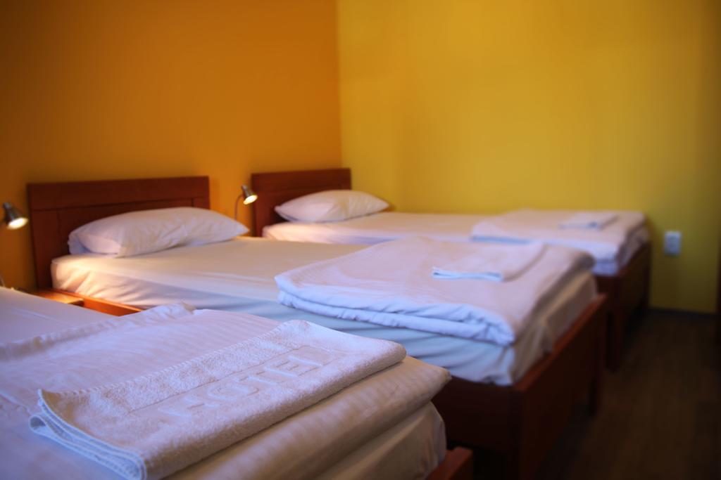 Rooms Gat Суботица Экстерьер фото